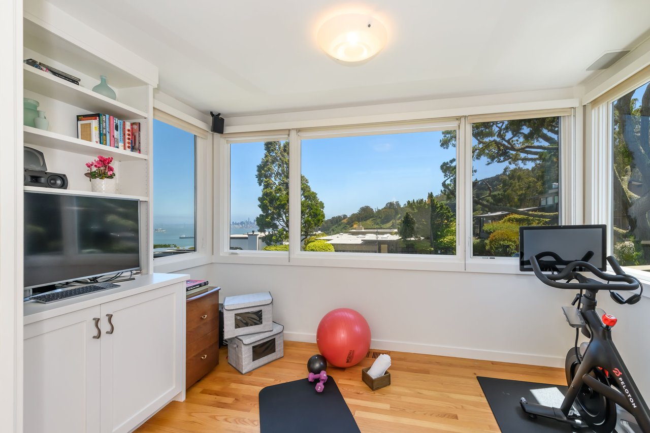 110 Cloud View Rd