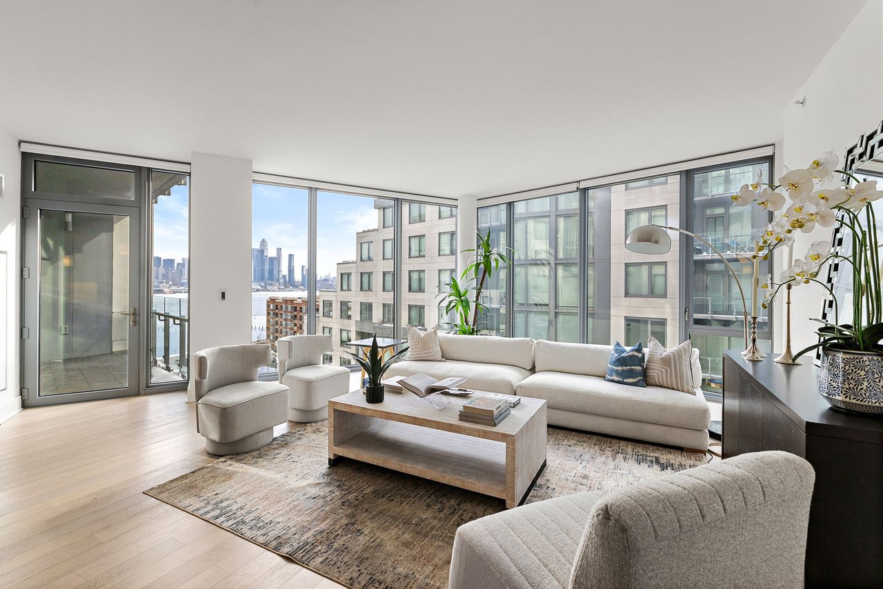 9 Avenue at Port Imperial | Residence 911