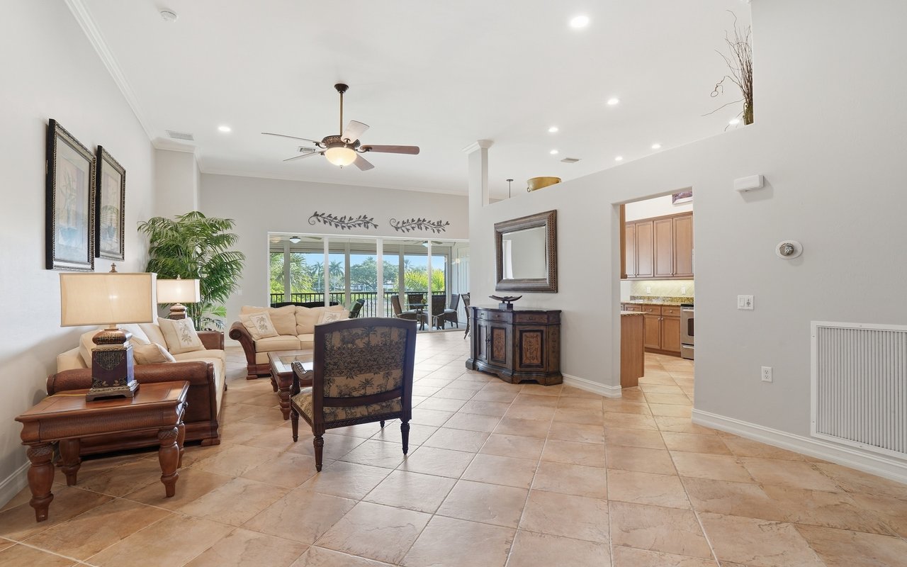 9250 Triana Ter #203