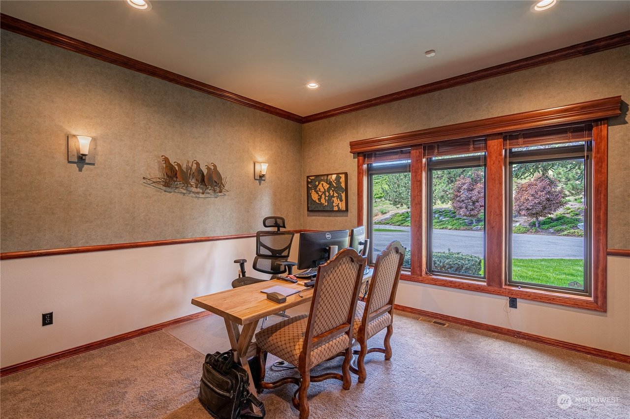 270 Bene Vista Ln