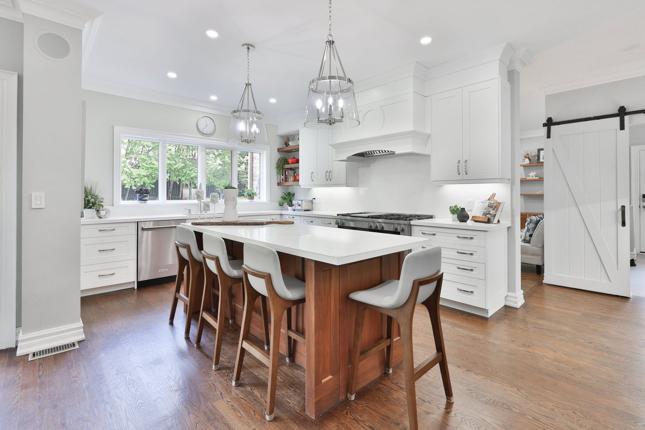 1277 Woodeden Dr
