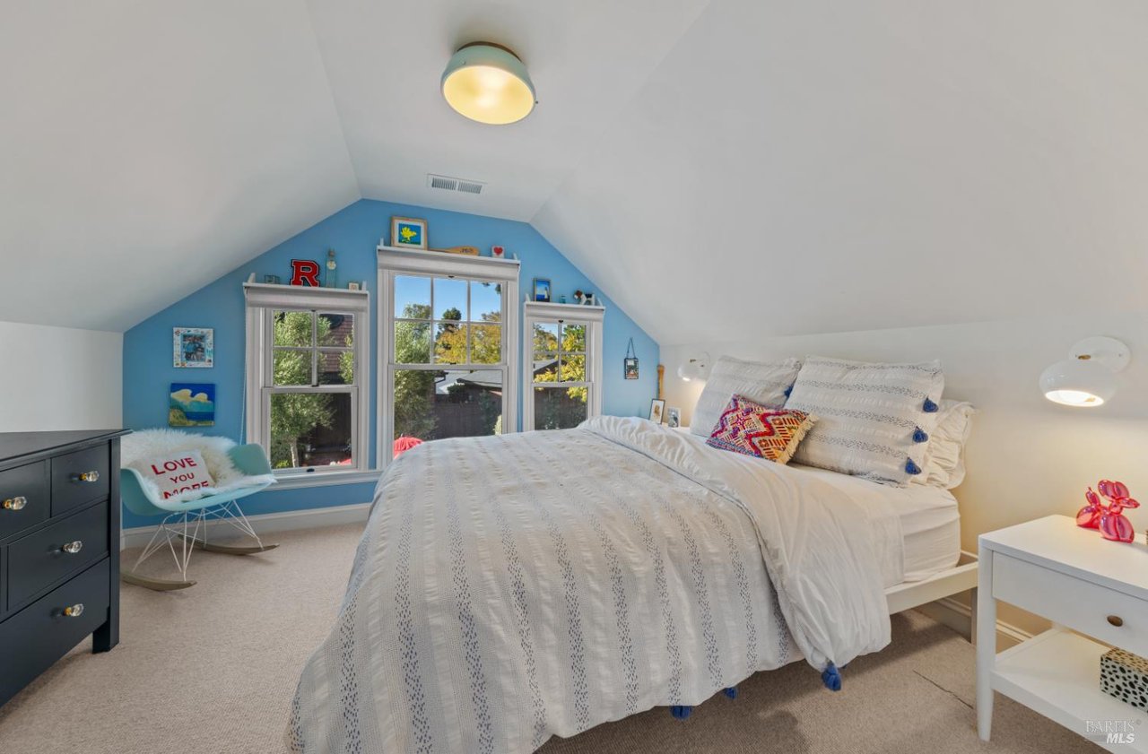 309 Corte Madera Ave