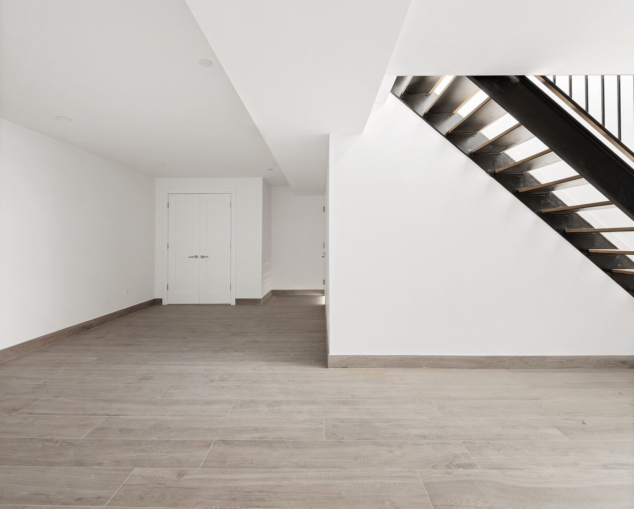 183 MCGUINNESS Boulevard 1D