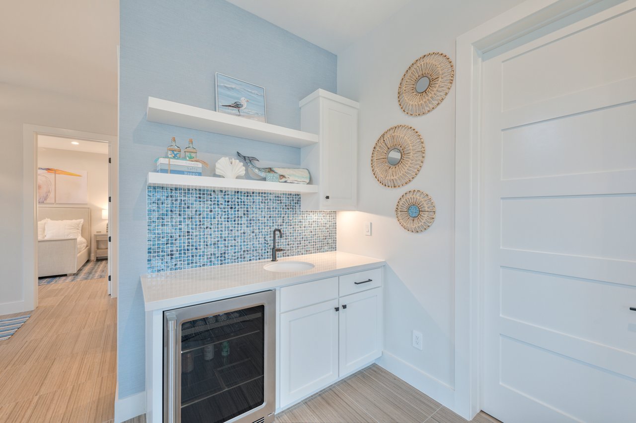 108 South Shore Drive, Port Aransas, TX 78373