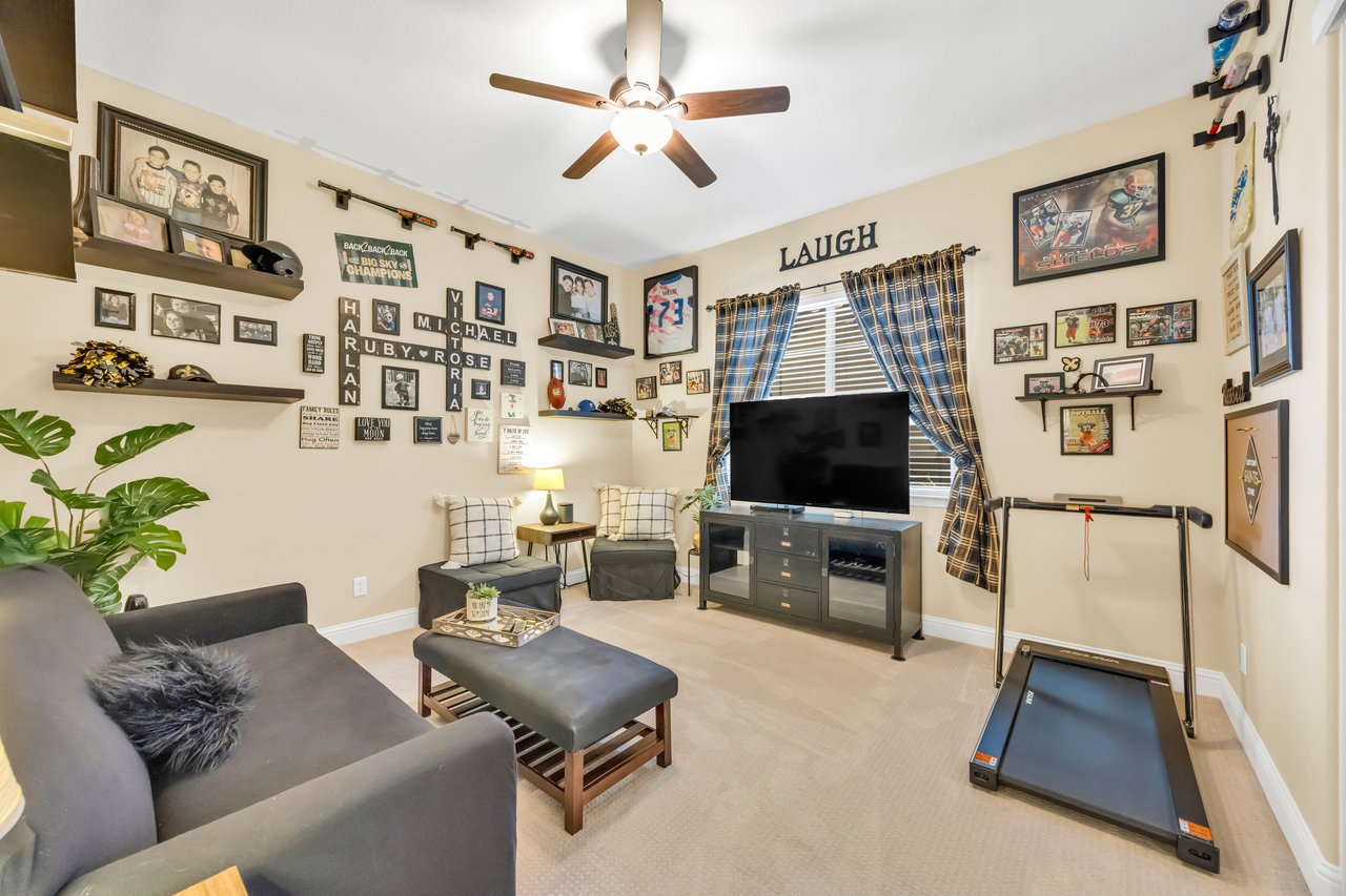 4040 Borderlands Dr