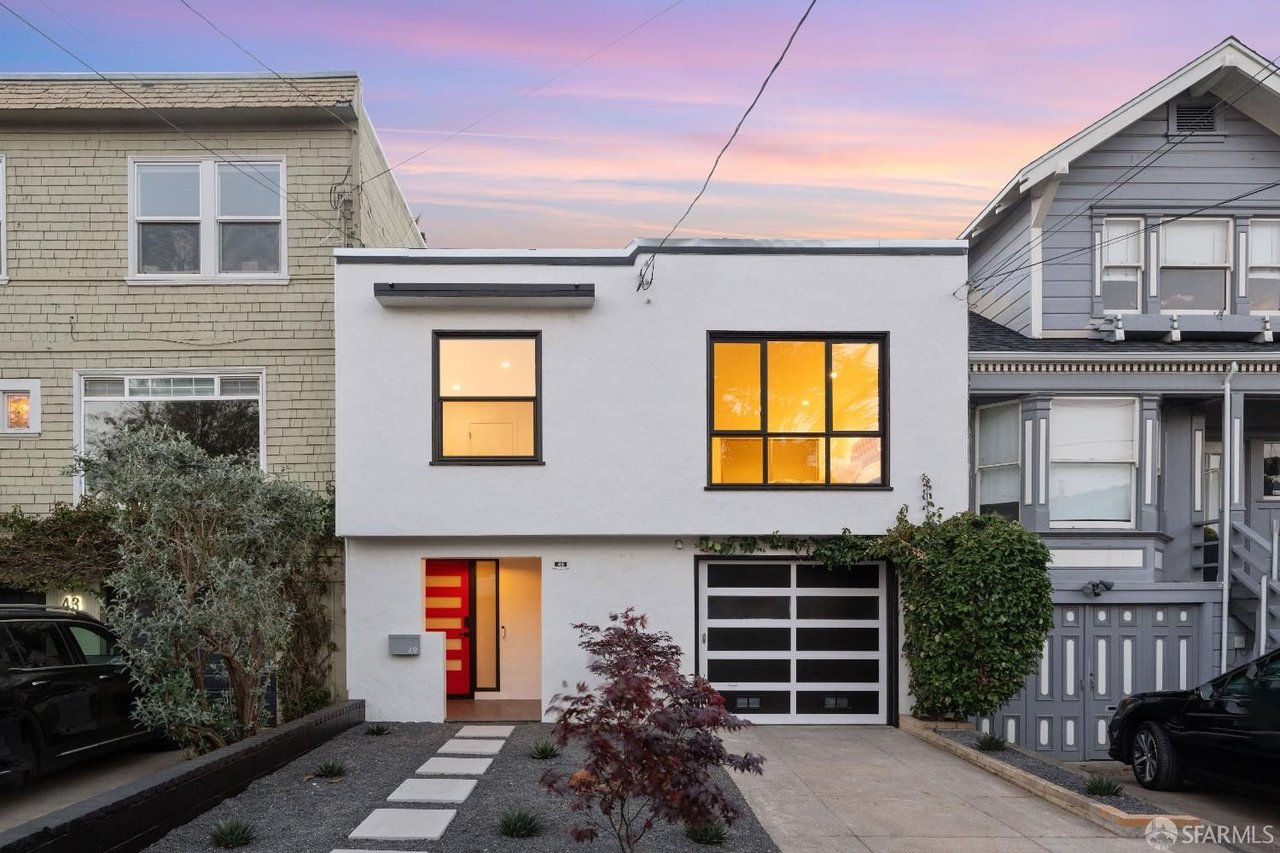 49 Nordhoff St
