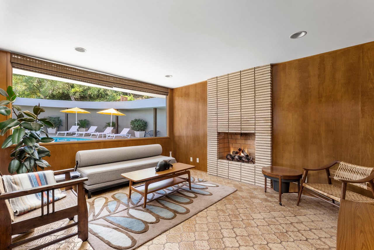 14513 Mulholland Dr, Bel Air