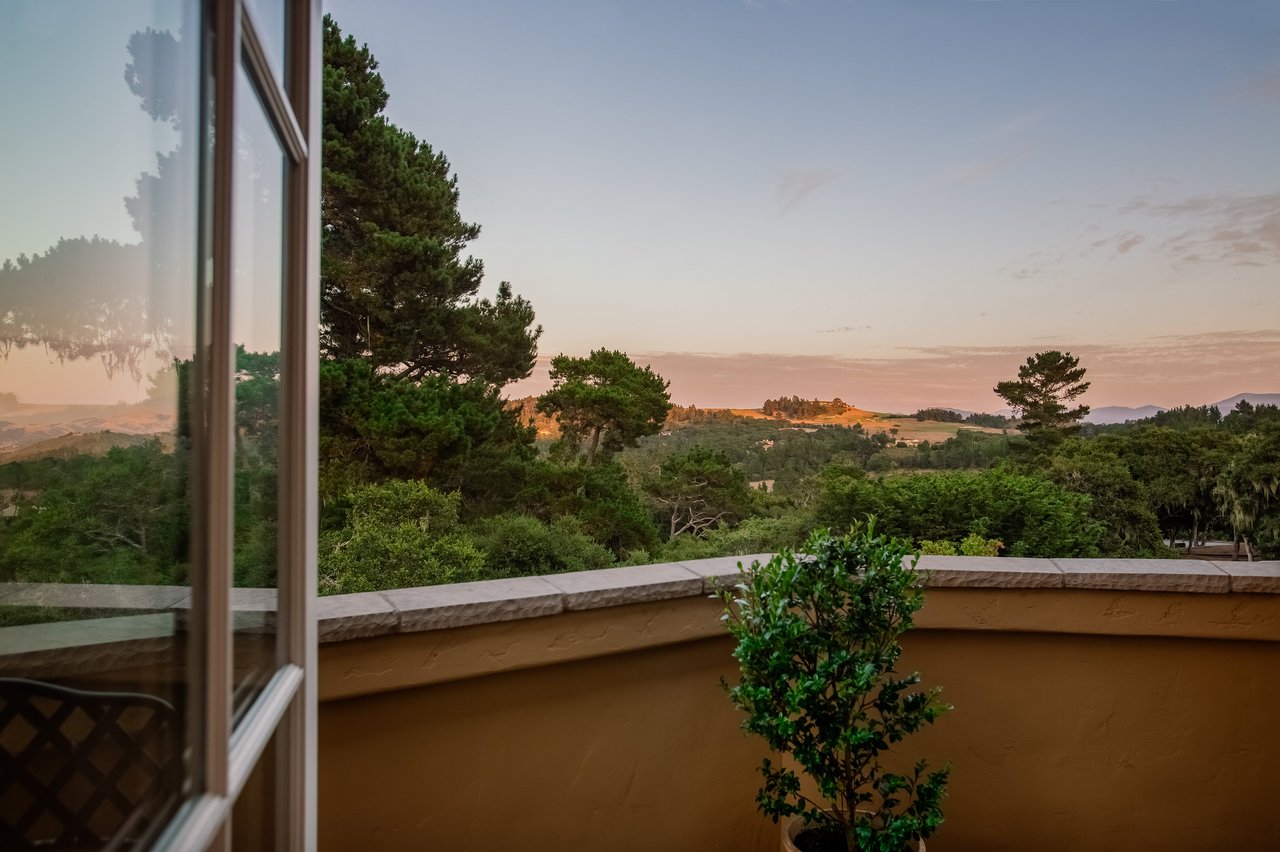 7410 Alturas Court, Monterey