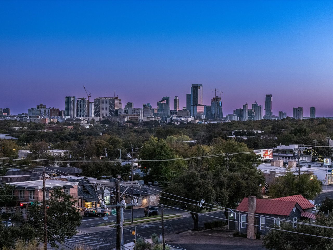 New Construction Luxury Lease in Central Austin with Guest House