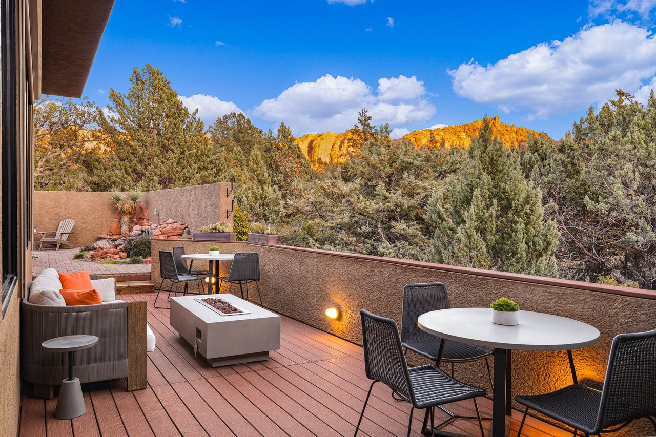 Splendor-Close to town, Huge Spa/Game Rm/Free Pets!