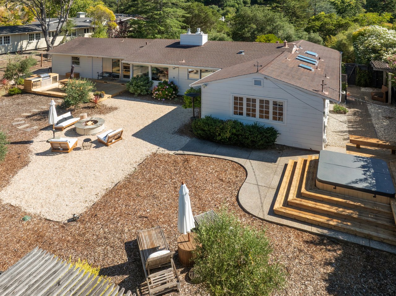 139 Deer Hollow Rd
