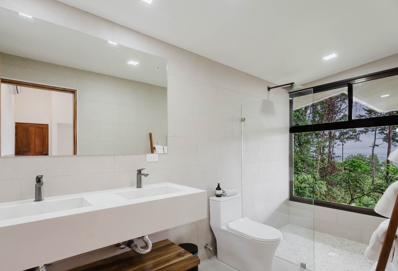 Casa Tucán, Ocean View Villa with Private Trail to River & Waterfalls