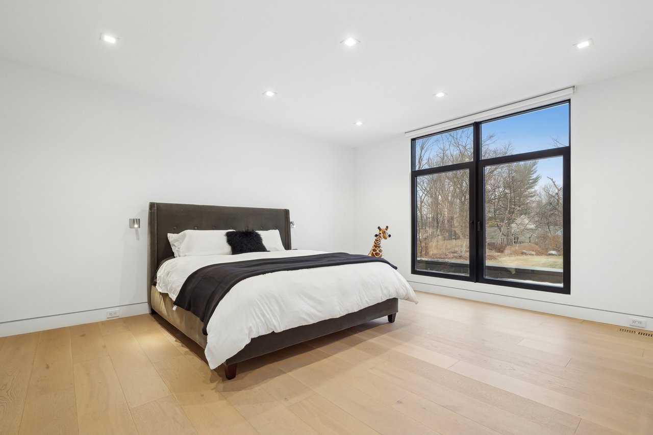 62 Geiger Ln Warren, NJ 07059