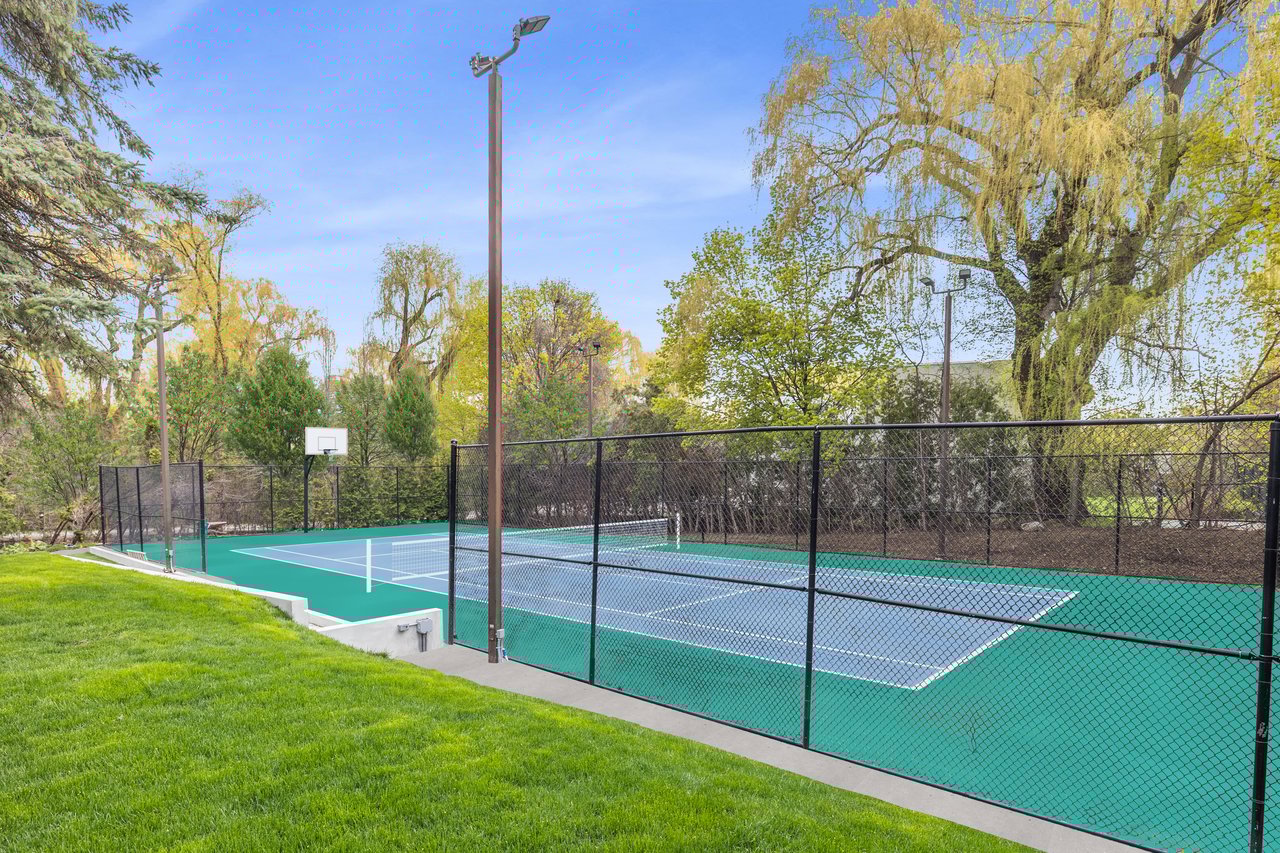 Uniquely Distinguished Property