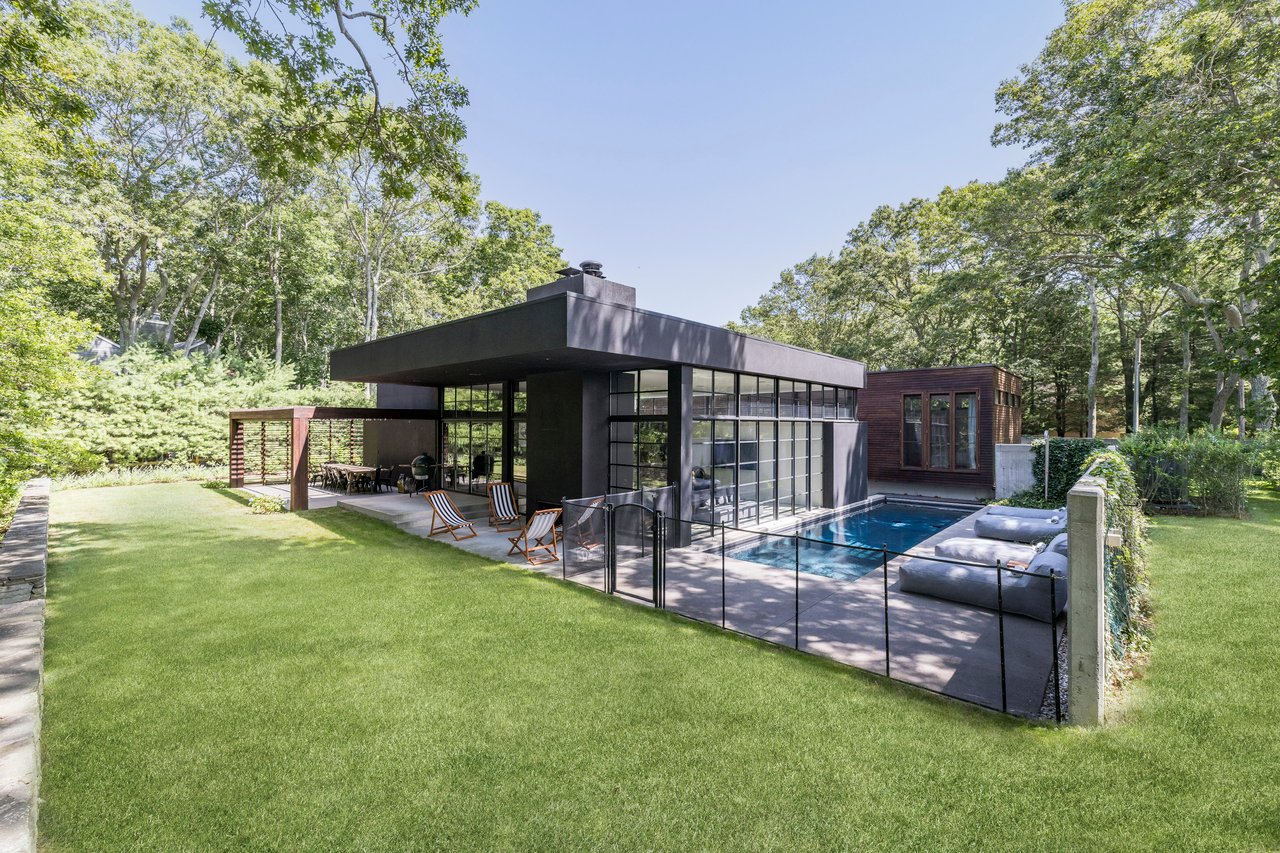 73 Laurel Lane, Sag Harbor 