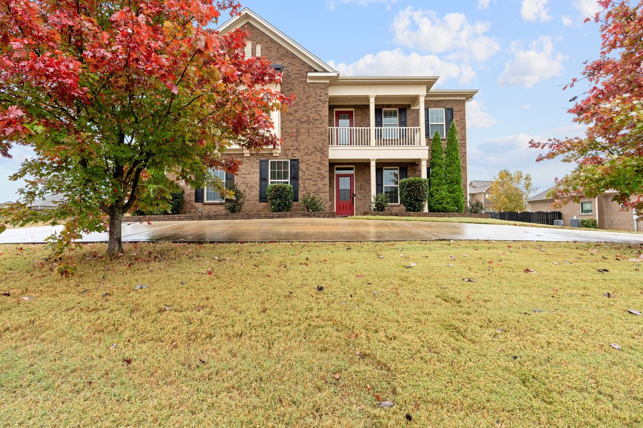 Spacious 5-Bedroom Luxury Retreat in Harvest, AL