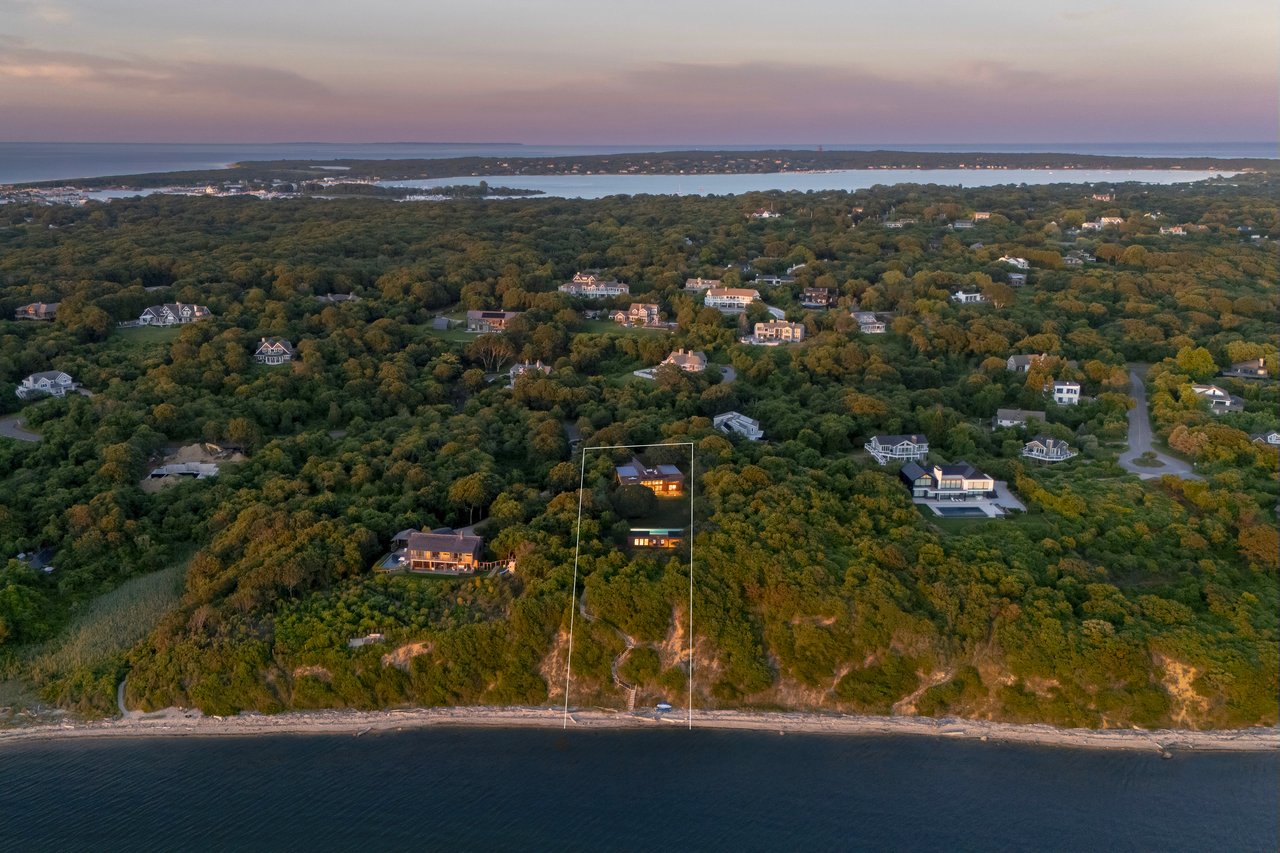 Modern Waterfront on The Montauk Bluffs