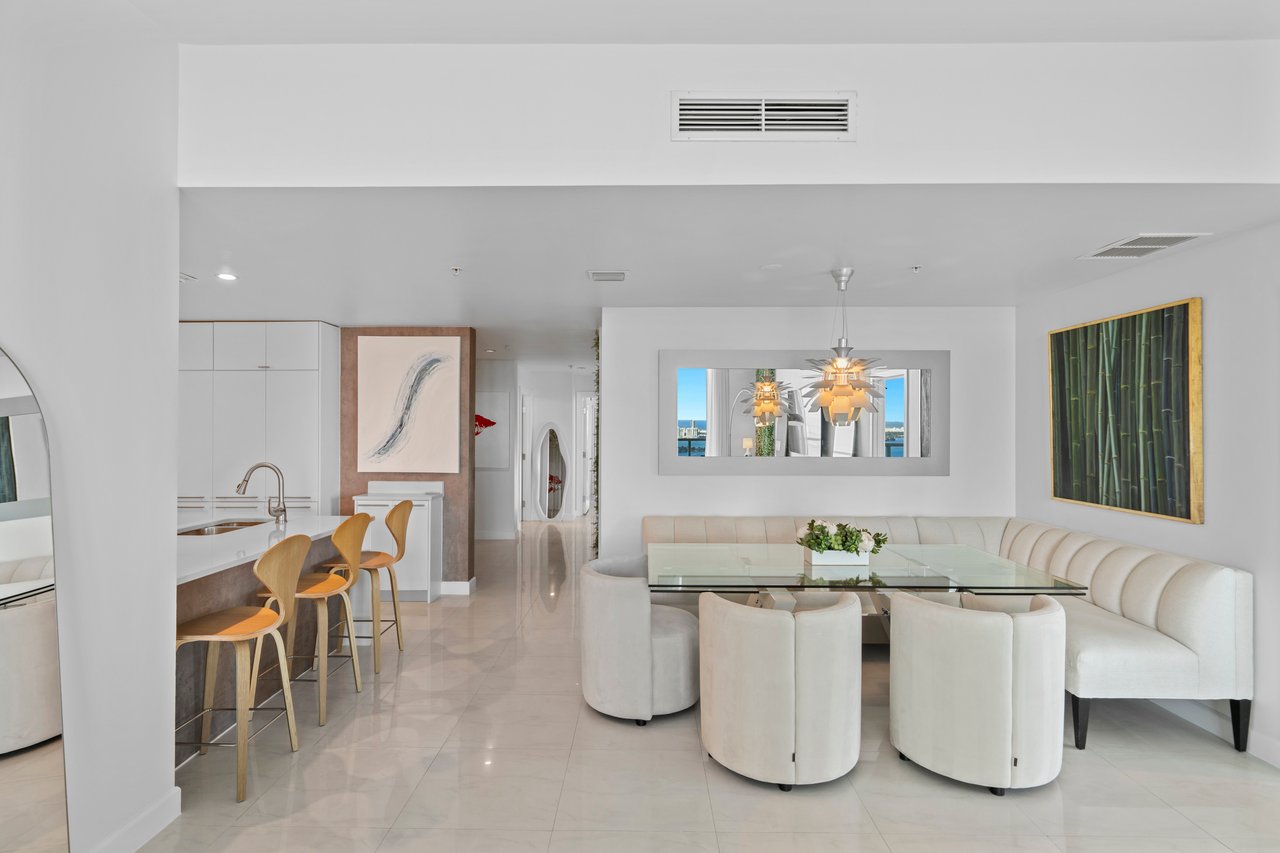 Quantum on the Bay Penthouse 4902