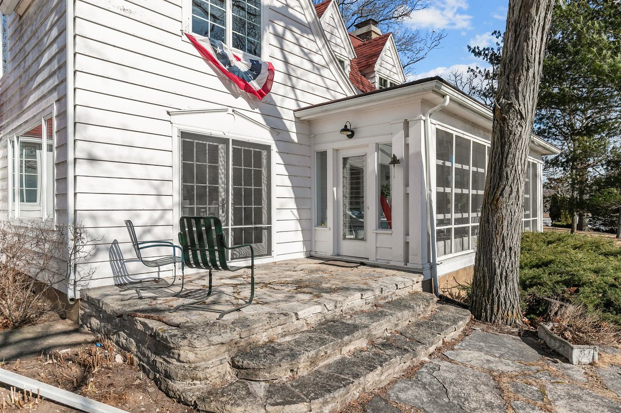 W1181 Illinois Avenue