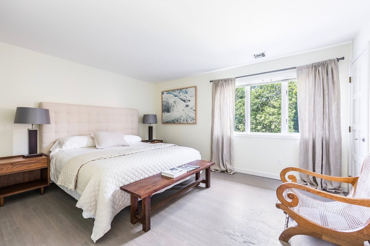 Ideally Situated House (Summer Rental)