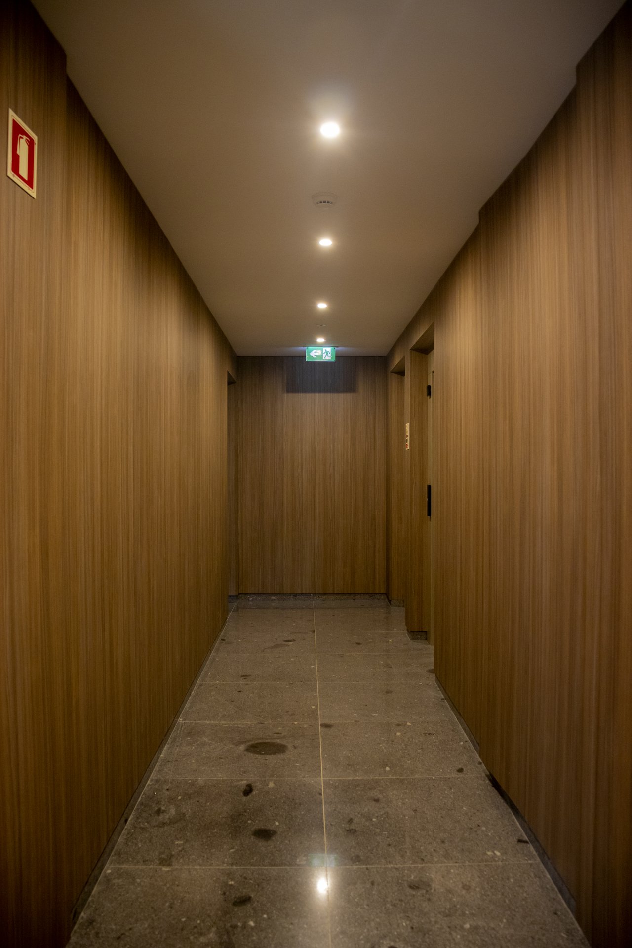 Modern 1-Bedroom Apartment with Parking in Braga