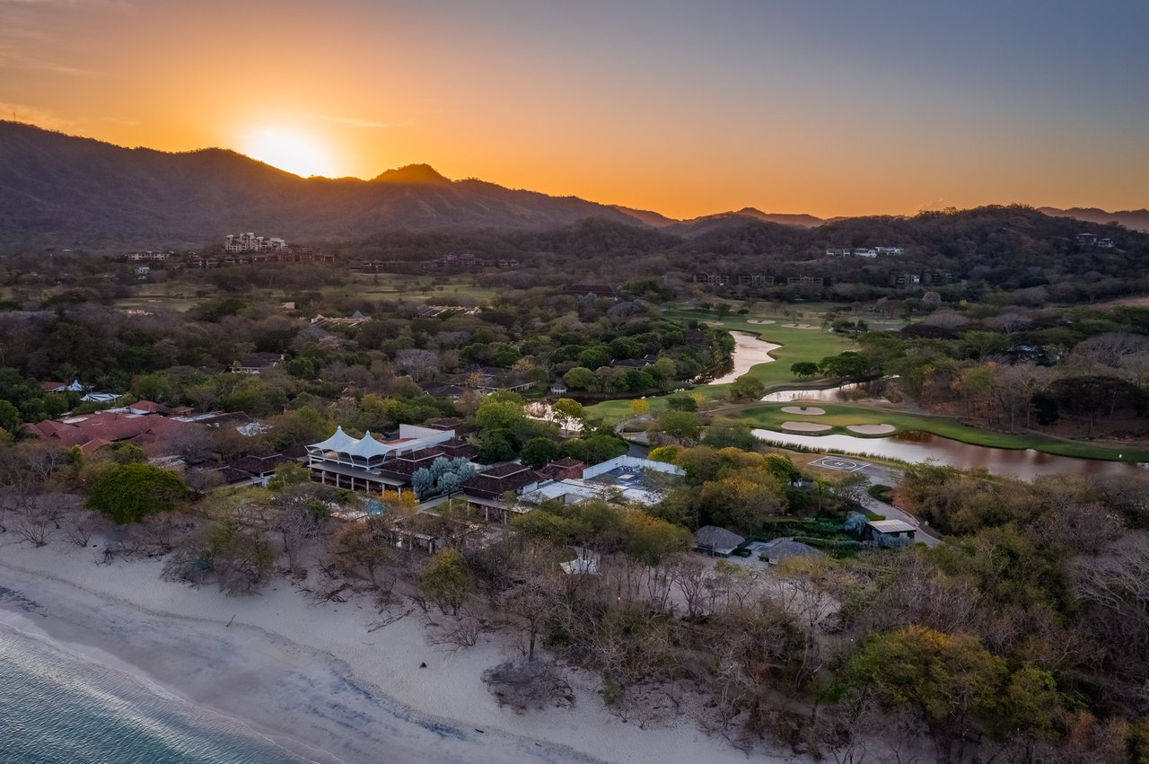 W RESIDENCES - Reserva Conchal