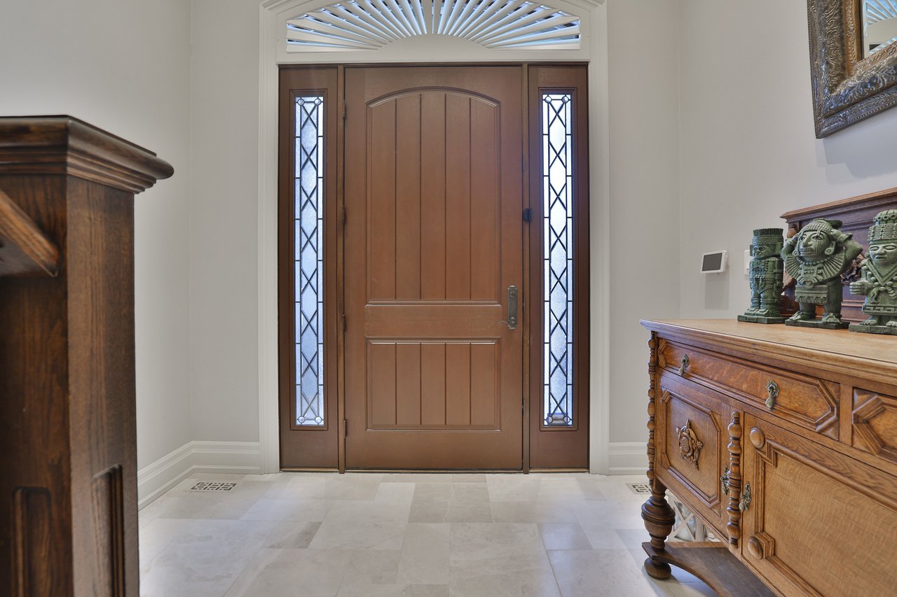 390 Seaton Drive, Oakville