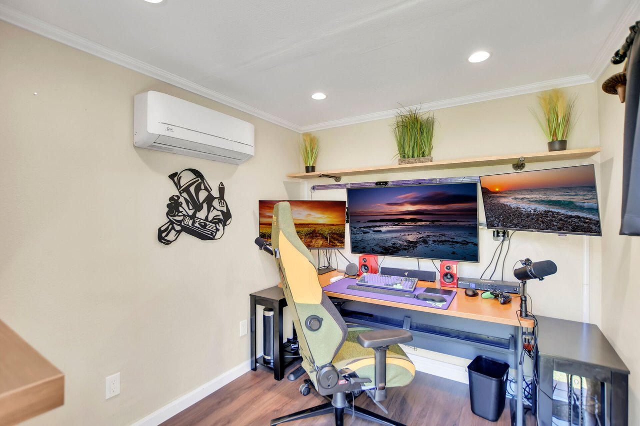 3721 Helena Circle