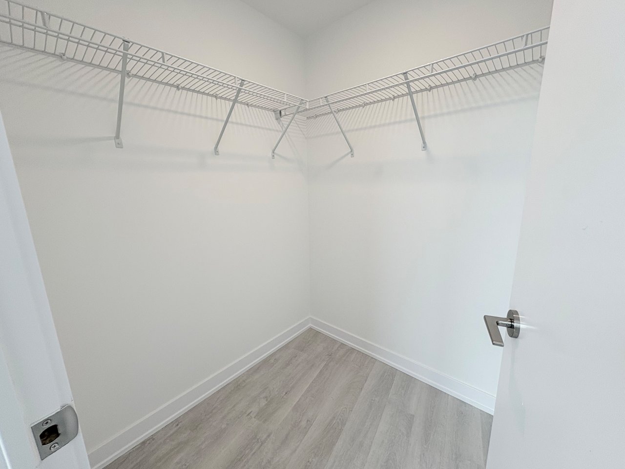 15 Richardson Street Unit: 1207