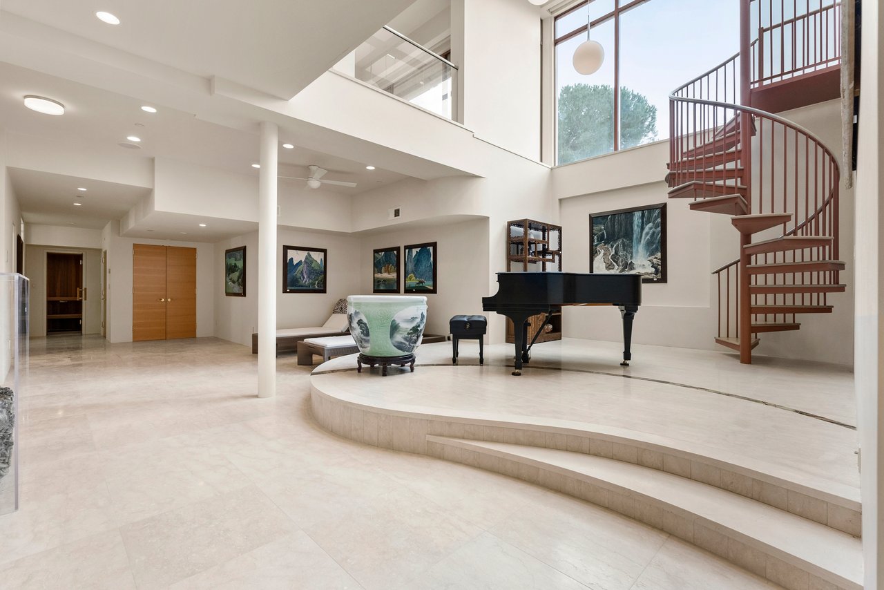 11481 Magdalena Rd