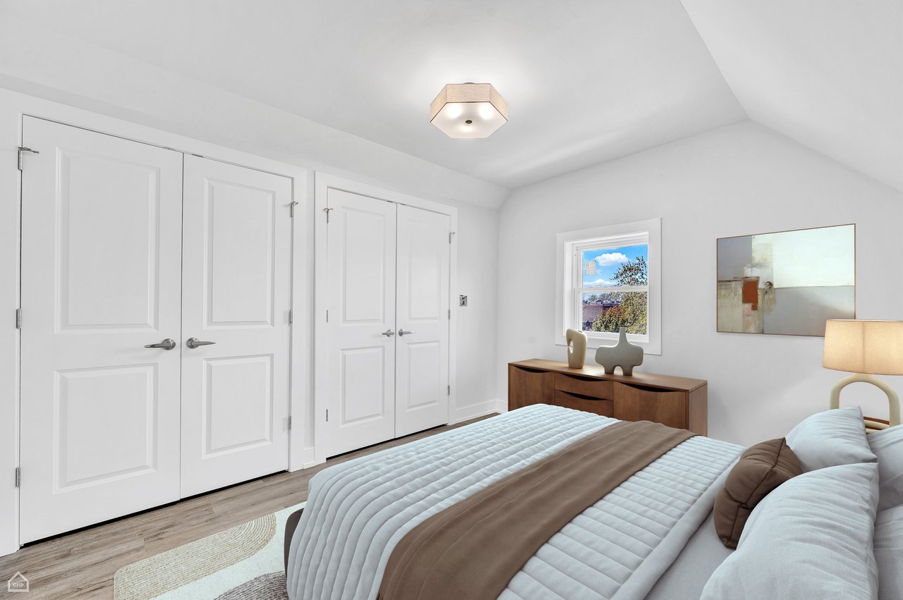 2901 N Sacramento 