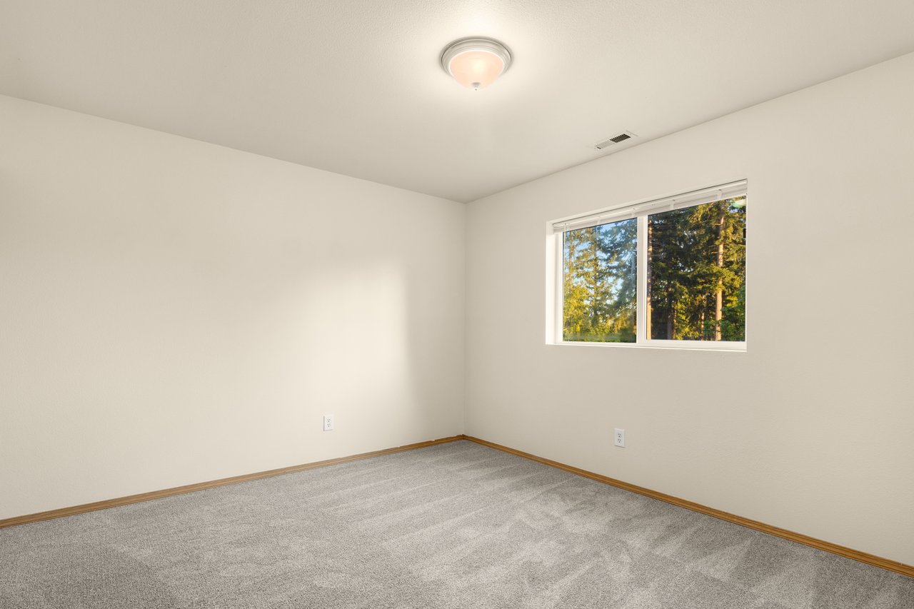 7510 193rd Avenue E Unit: 1&2