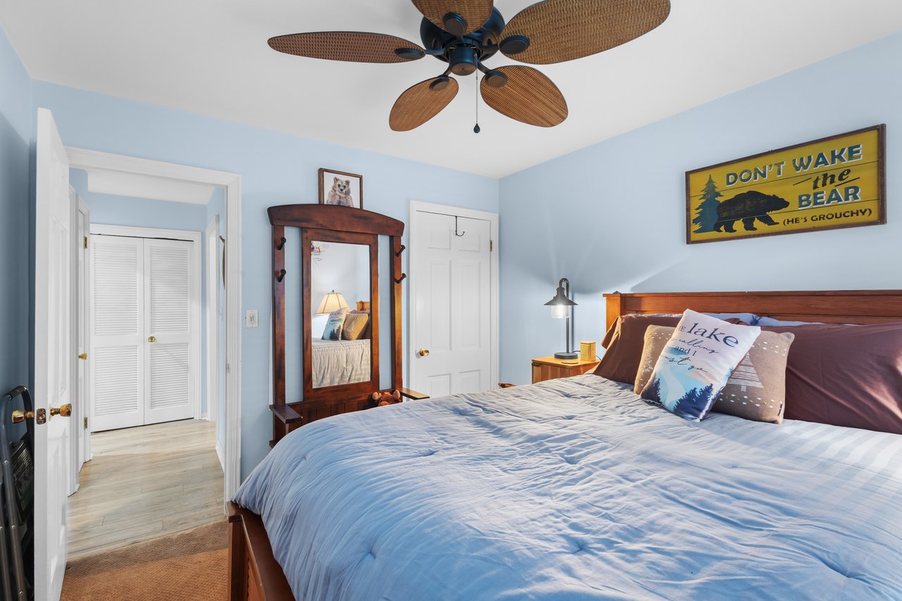 1305 W. Main St. Unit 202 Lake Geneva, WI 53147