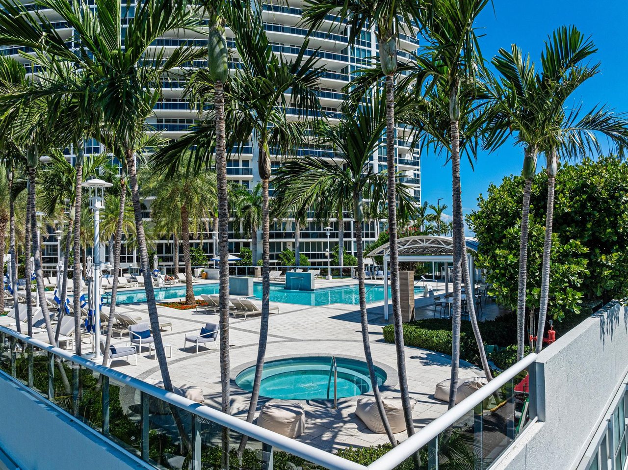 Murano Grande Apt 1106 Jeff Miller Group