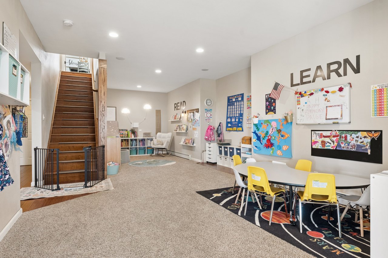 17885 Brick Heights