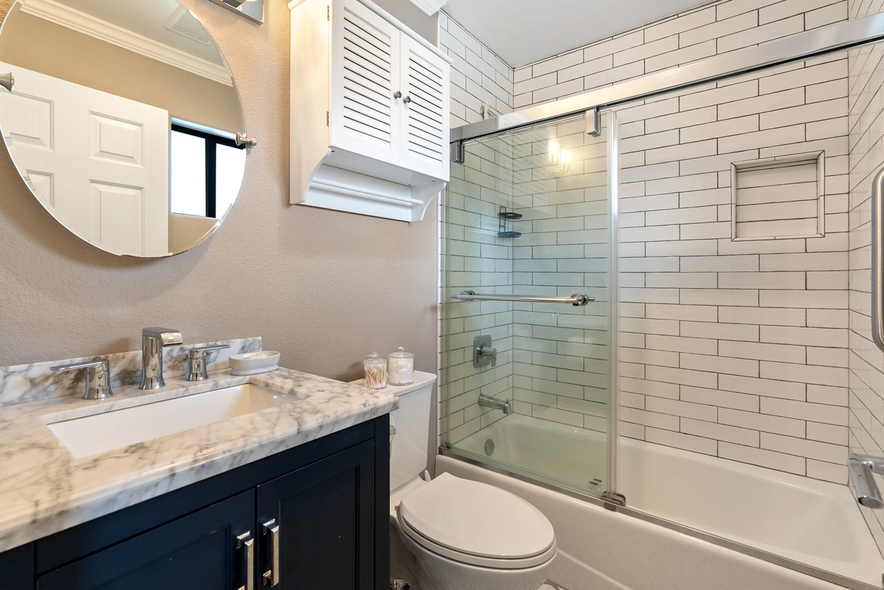 Soak in the View - Dive into Luxury