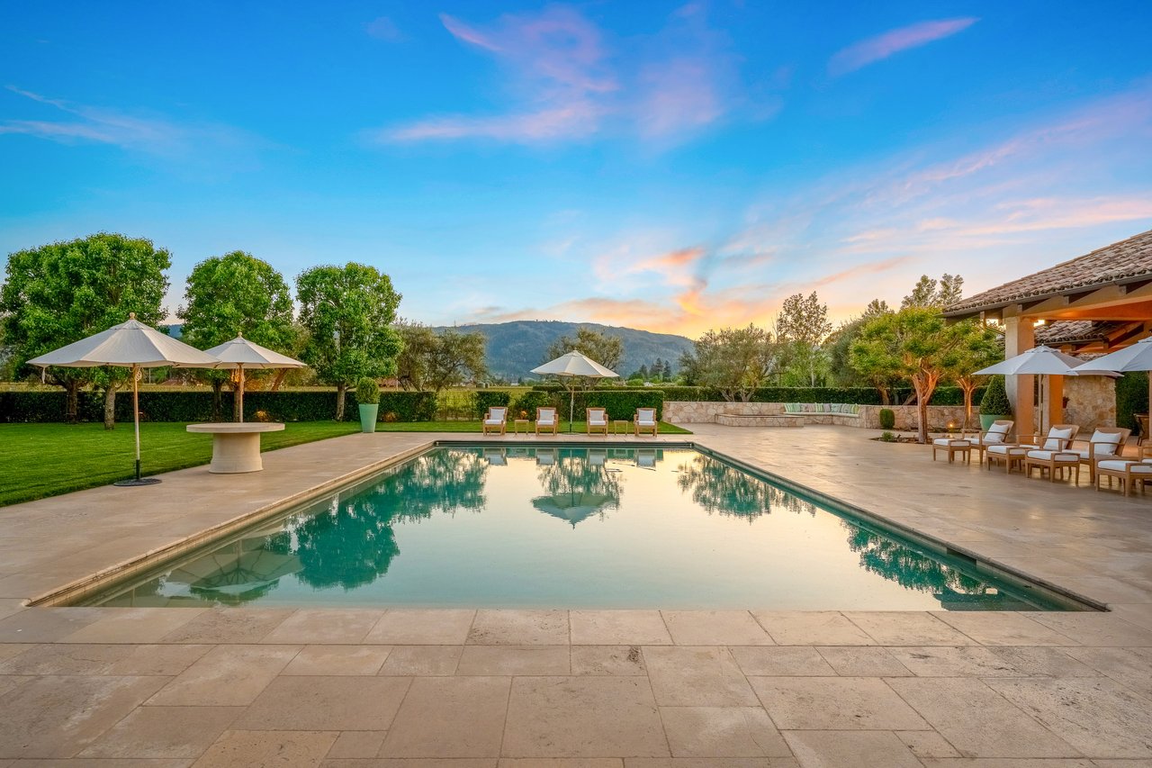 Mills Lane, St. Helena