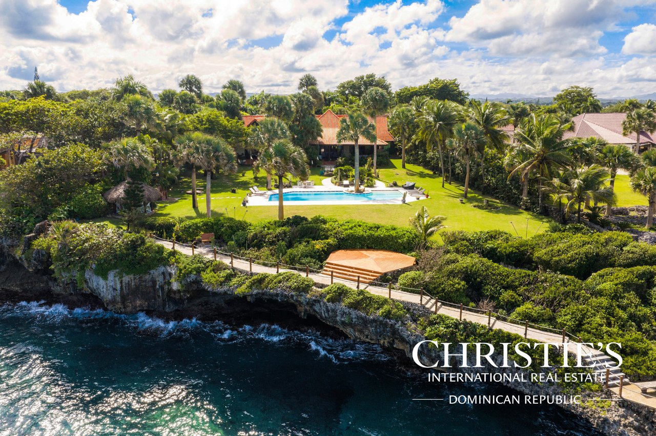 Villa Shangri-la – Caribbean Oceanfront Villa