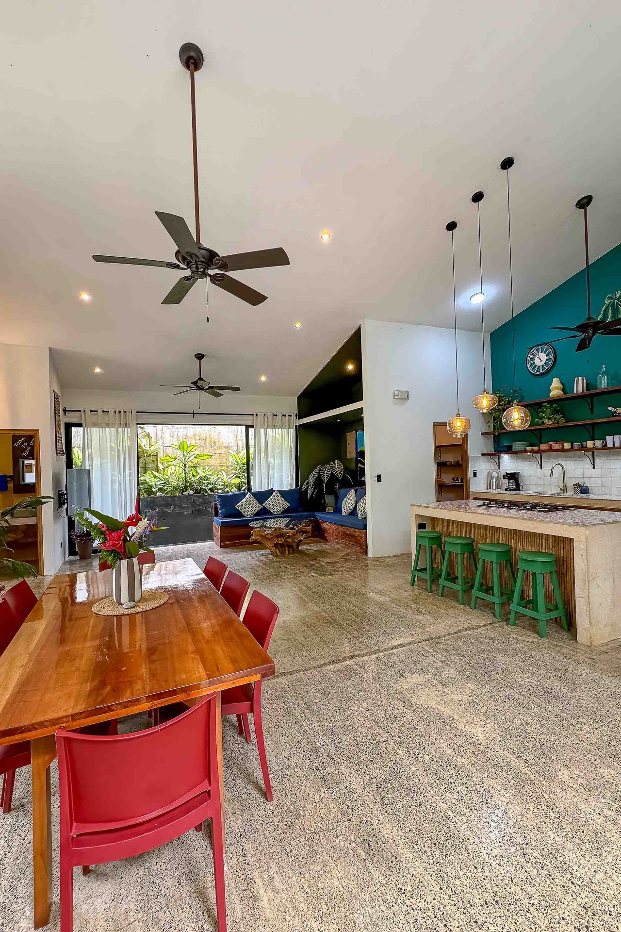 Furnished and Turnkey Home Rainforest Villa with Pool and Creek