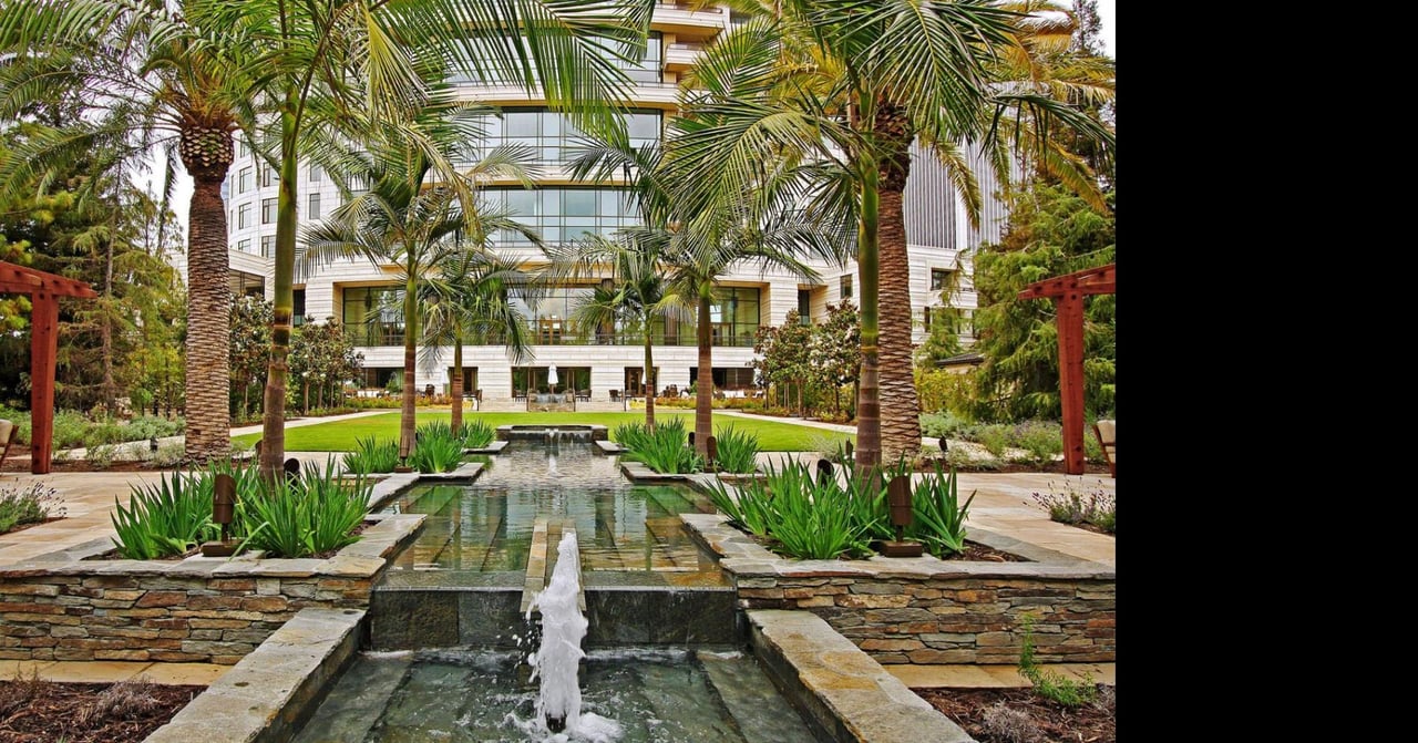1 W Century Dr #8A