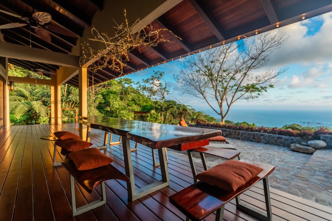 CasaPor Fin,Where the Rainforest Meets the Sea - Oceanview Luxury Estate
