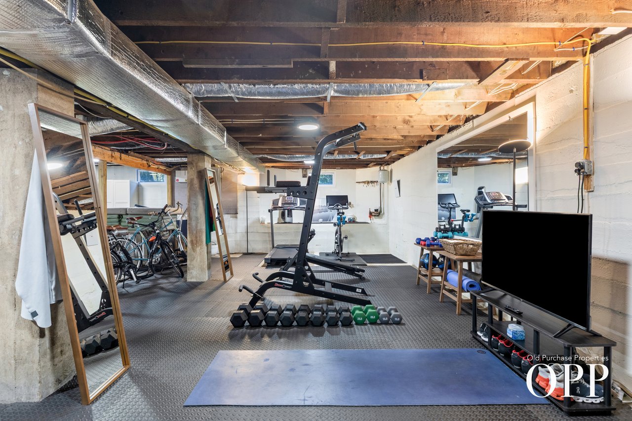 A MOVE-IN READY BELLPORT ORIGINAL