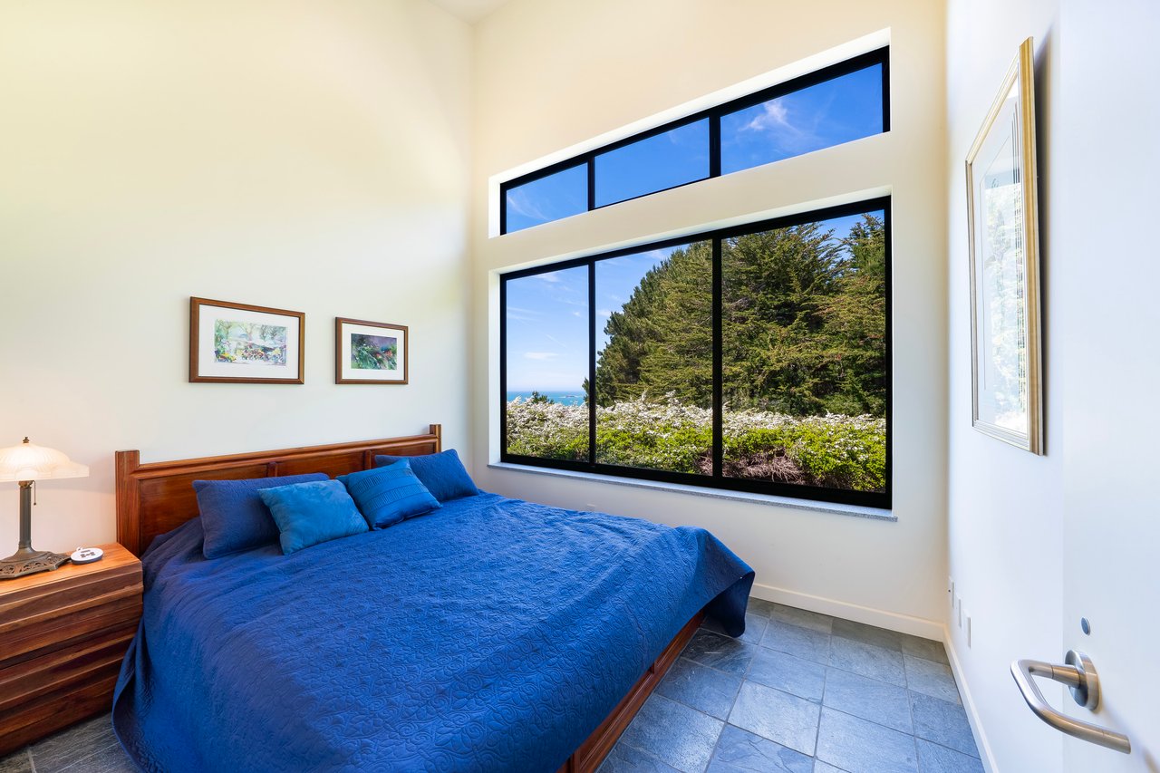 Sea Arches - 7000 S Hwy 1