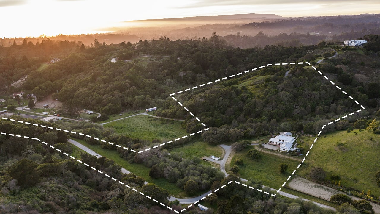 Honey Hill - 365 Race Horse Ln