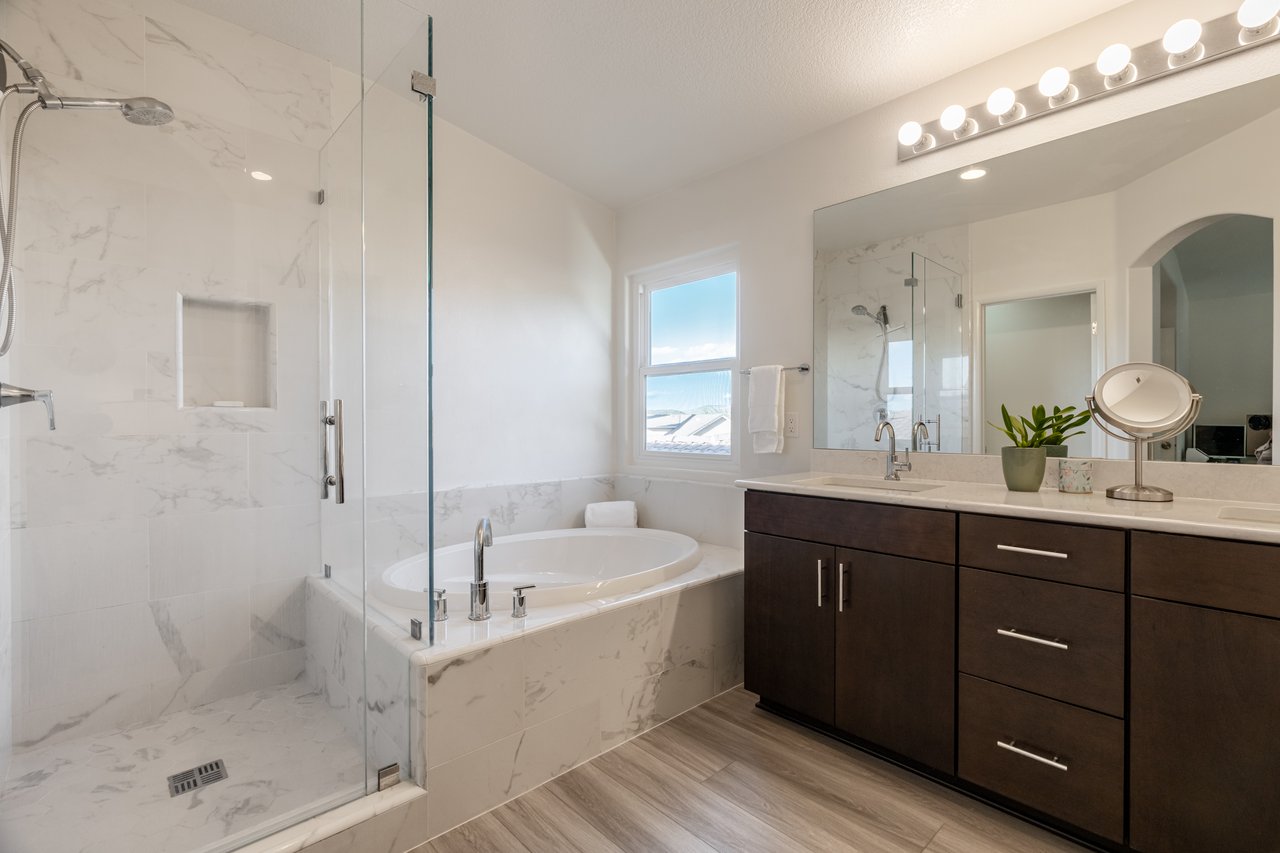 4406 Camino De La Rosa