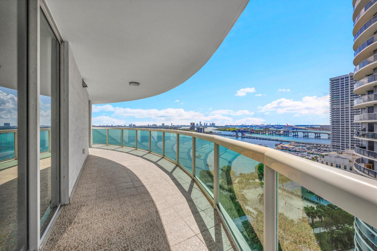 Luxury Waterfront Living in Edgewater