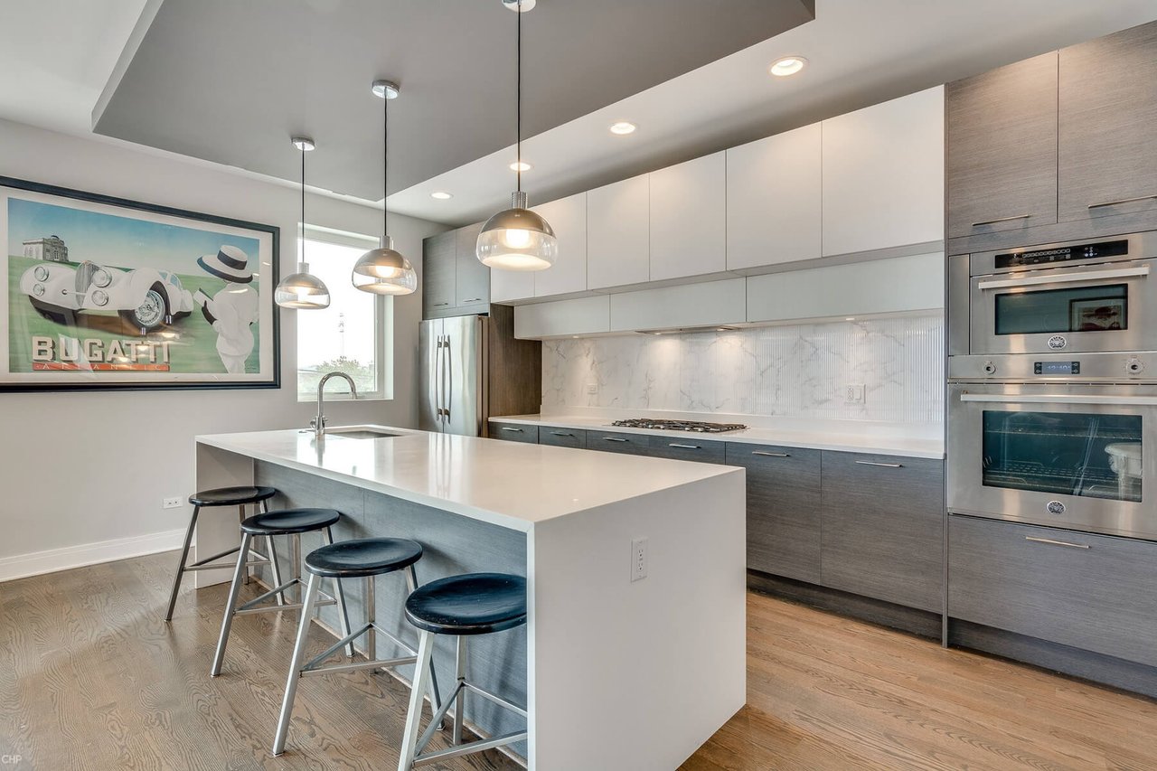 Just Listed | 1617 West Grand Avenue #3E for $659,900