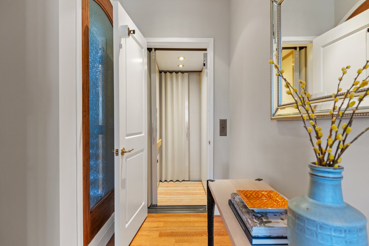 62 De Silva Island Drive Mill Valley