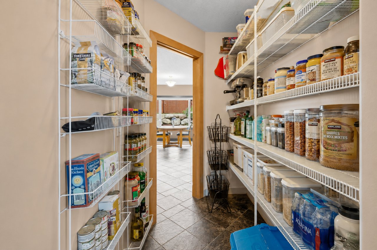 139 Tuscany Ridge Close NW