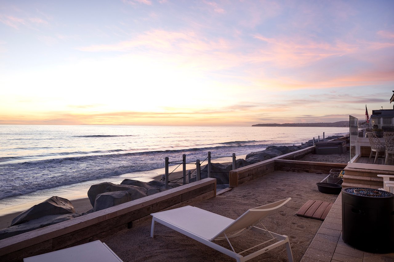 1880 N El Camino Real 23